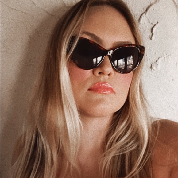 Chic Tortoise Shell Style Cat Eye Sunnies - Picture 6 of 15